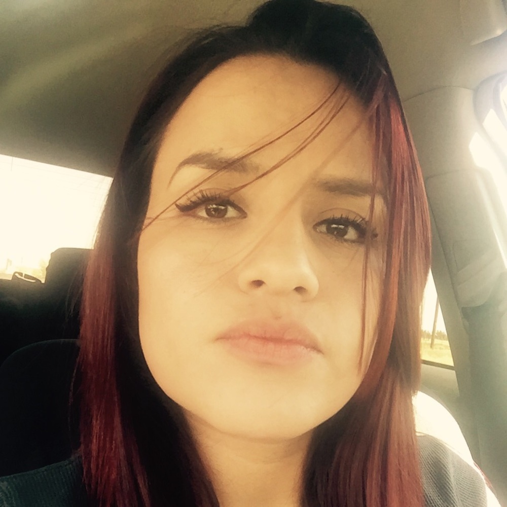 Meet your Posher, Ana